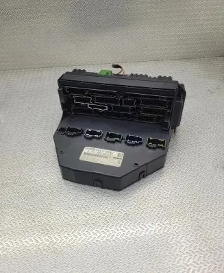 Mercedes-Benz C W204 SAM control unit A2129005812