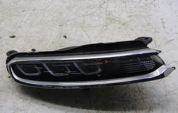 Peugeot 3008 II Headlight/headlamp 9812257280
