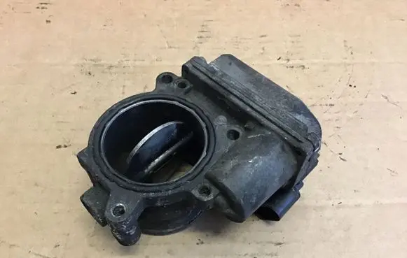 Volkswagen Touran I Throttle valve 96551498