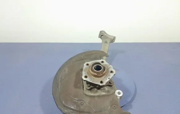 Audi Q7 4L Front wheel hub spindle knuckle 4M0407559