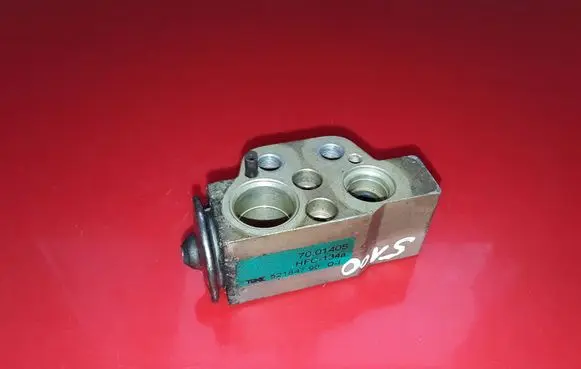 Skoda Fabia Mk1 (6Y) Air conditioning (A/C) expansion valve 7001405 52184790