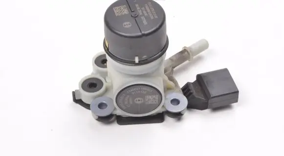 Mercedes-Benz E C207 W207 Adblue pump F01C250142