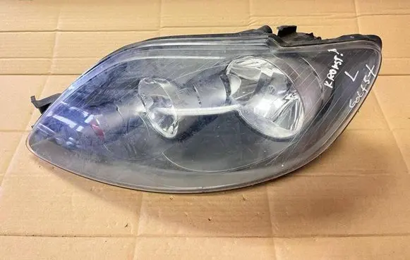 Volkswagen Golf Plus Headlight/headlamp 5M1941005B 1EE24701301