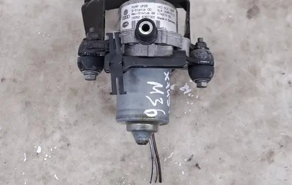 Seat Ibiza V (KJ) Vacuum pump 1K0612181F