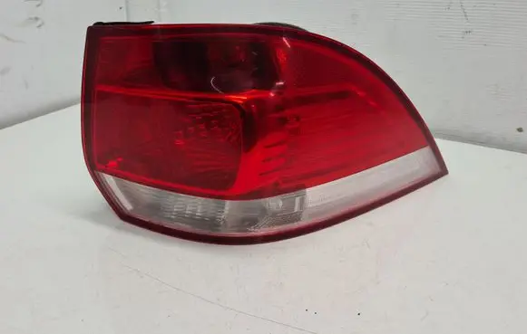 Volkswagen Golf V Rear/tail lights 1K9945096D