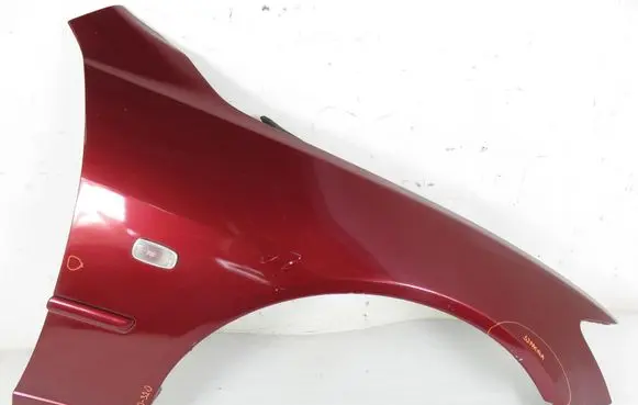 Lexus IS 200-300 Fender 