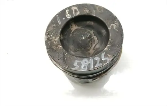 Volkswagen PASSAT B8 Piston 