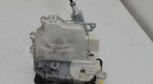 Audi A6 S6 C7 4G Front door lock 8J1837016D
