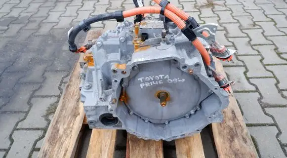 Toyota Prius (XW30) Automatic gearbox 3558047020 3090047060 3090047061