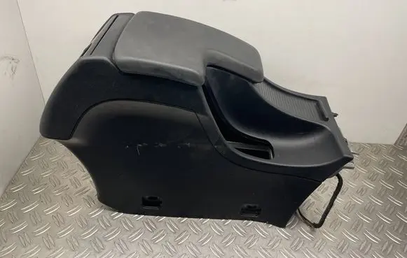 Alfa Romeo 159 Armrest 