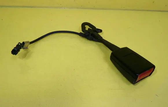 Audi A6 S6 C6 4F Front seatbelt buckle 8E0857755D