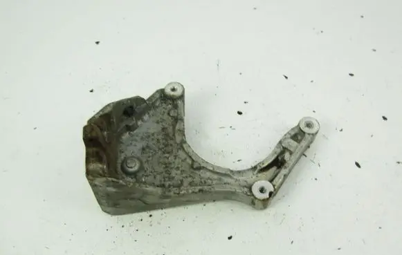 Citroen C3 Engine mounting bracket 9640883480