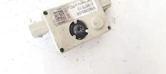 Antenna control unit