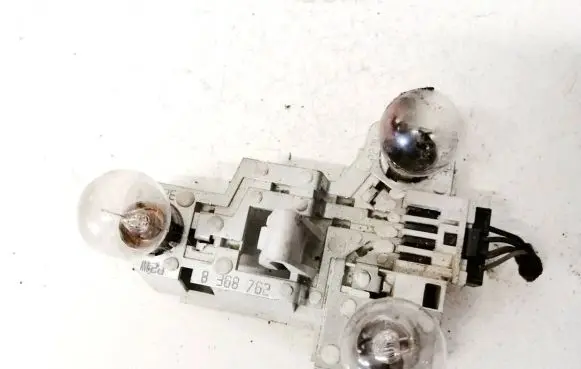 BMW 3 E46 Tail light bulb cover holder 8368762