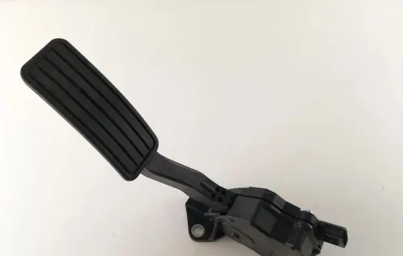 Subaru Outback Accelerator throttle pedal 36010AG140 KL2395