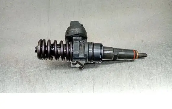 Seat Leon (1M) Fuel injector 308130073AL