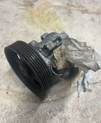 Citroen Berlingo Power steering pump 9631923680 26068593 963192368