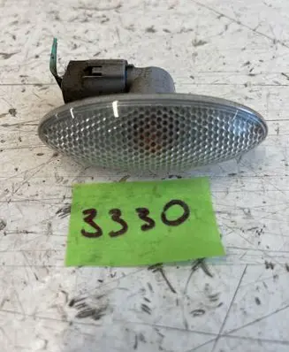 Toyota Yaris Front fender indicator light 817300D032