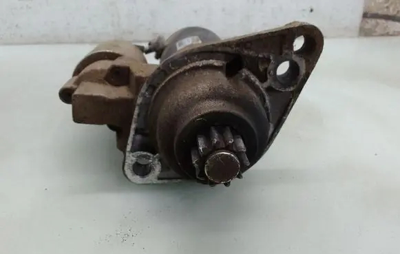 Volkswagen Caddy Starter motor STX200014