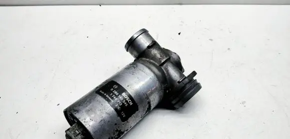 BMW 5 E39 Idle control valve (regulator) 1744713