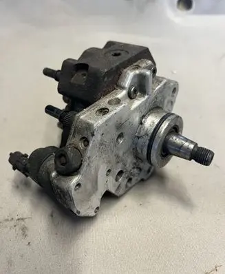 Peugeot 607 Fuel injection high pressure pump 8200457039 0445010033 820045703