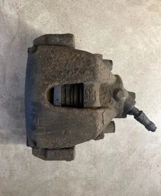 Volvo S40 Front brake caliper