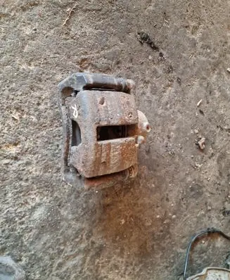 Mercedes-Benz B W245 Front brake caliper