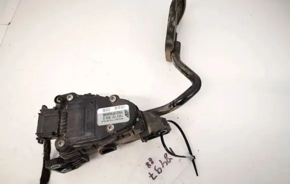 Ford Galaxy Accelerator throttle pedal 7m3721603d ym219f836ab