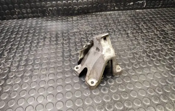 Audi A8 S8 D4 4H Engine mounting bracket 8K0199307BJ