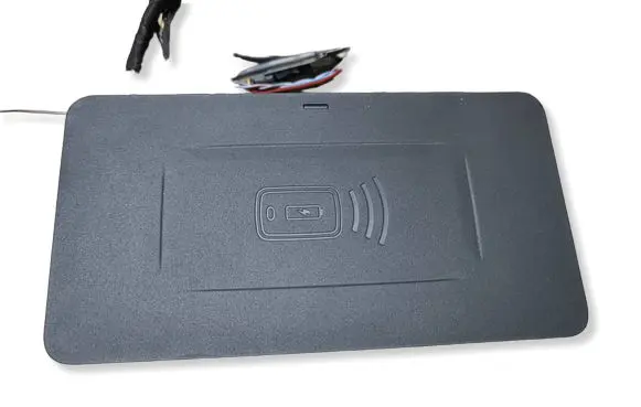 BMW X4 G02 Wireless charging module 5A82C19 84105A82C19