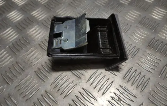 Nissan X-Trail T30 Car ashtray 68800 BU000 BU700
