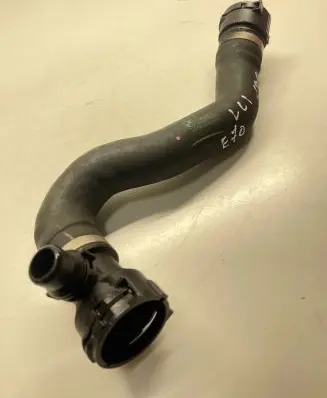BMW X5 E70 Engine coolant pipe/hose 16185913 7808076