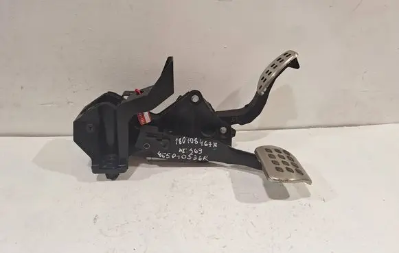 Renault Arkana Accelerator throttle pedal 180108467R