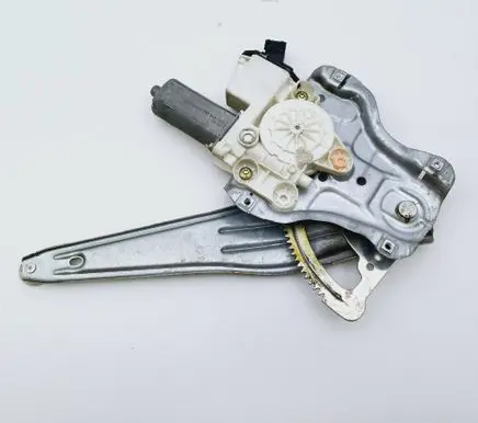 Toyota Corolla E110 Rear door window regulator with motor 6983002100