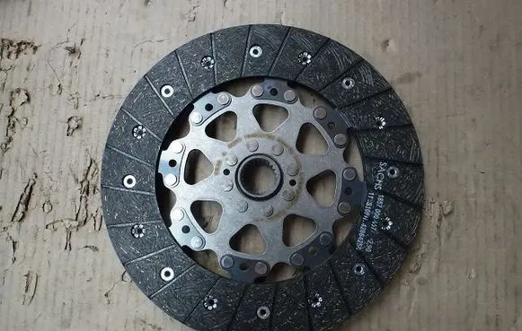 Opel Zafira B Clutch pressure plate 1864001762