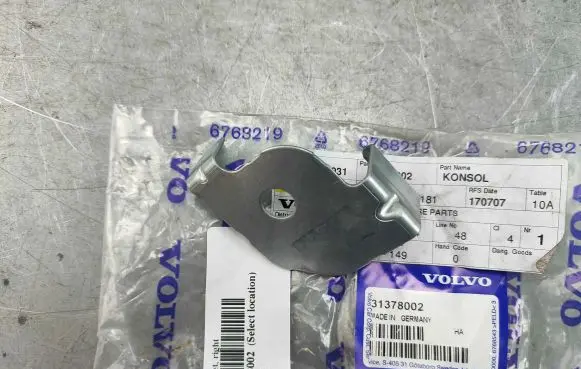 Volvo XC60 Radiator support slam panel bracket 31378002
