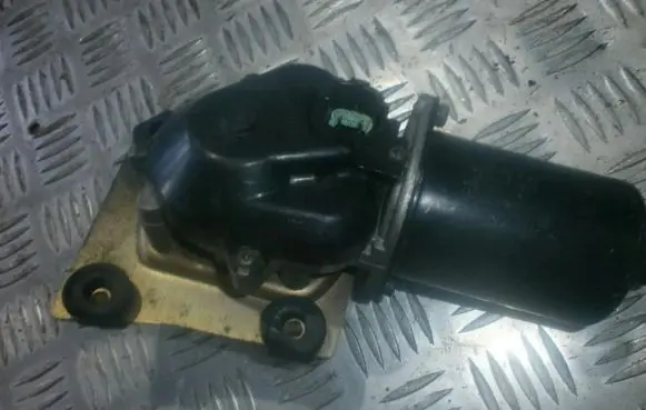 Nissan Primera Wiper motor