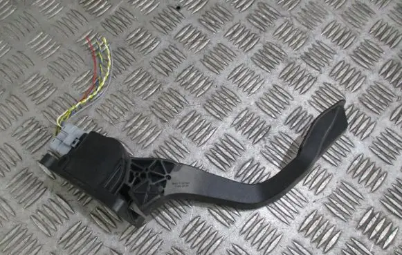 Peugeot 206+ Accelerator throttle pedal 0280755147