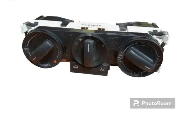 Volkswagen Fox Climate control unit 6Q0820045G