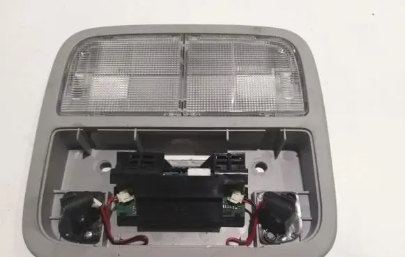 Honda FR-V Front seat light