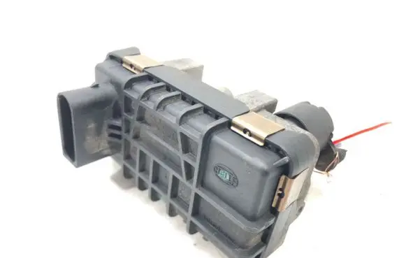 BMW 3 E90 E91 Turbo charger electric actuator 6NW009660
