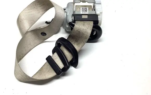 BMW 5 G30 G31 Front seatbelt S1743007104 34133468D