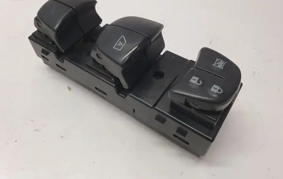 Nissan Juke I F15 Electric window control switch 254011KK0A