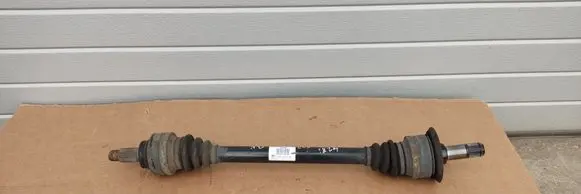 BMW 4 F32 F33 Rear driveshaft 7597677 8680351