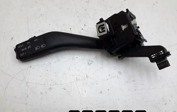 Skoda Octavia Mk2 (1Z) Light switch 1K0953513A