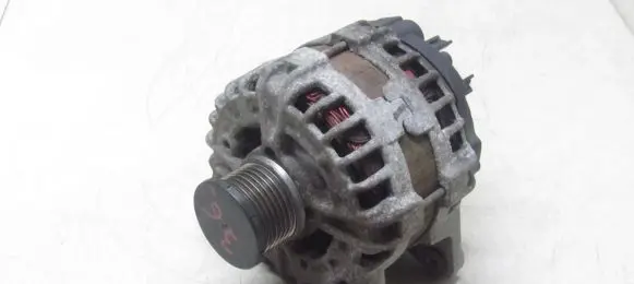 Nissan X-Trail T32 Generator/alternator 231004BE0A