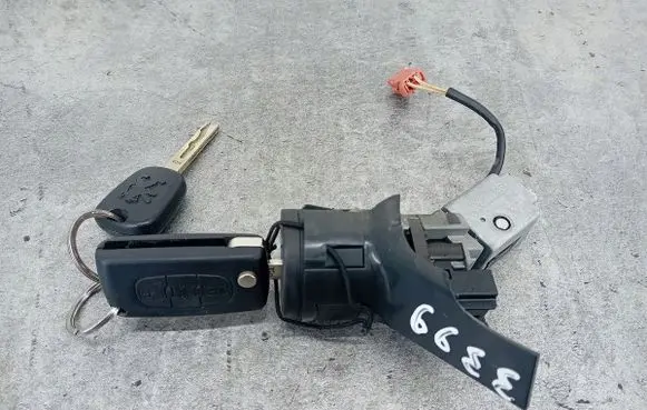 Peugeot 207 Ignition lock 36.410.600