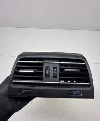 BMW 7 F01 F02 F03 F04 Rear air vent grill 9118249 64229118249
