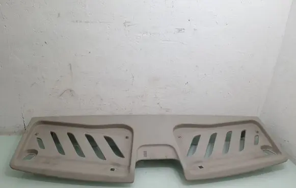 Parcel shelf