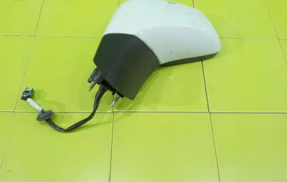 Opel Mokka Front door electric wing mirror LEWE ZP31
